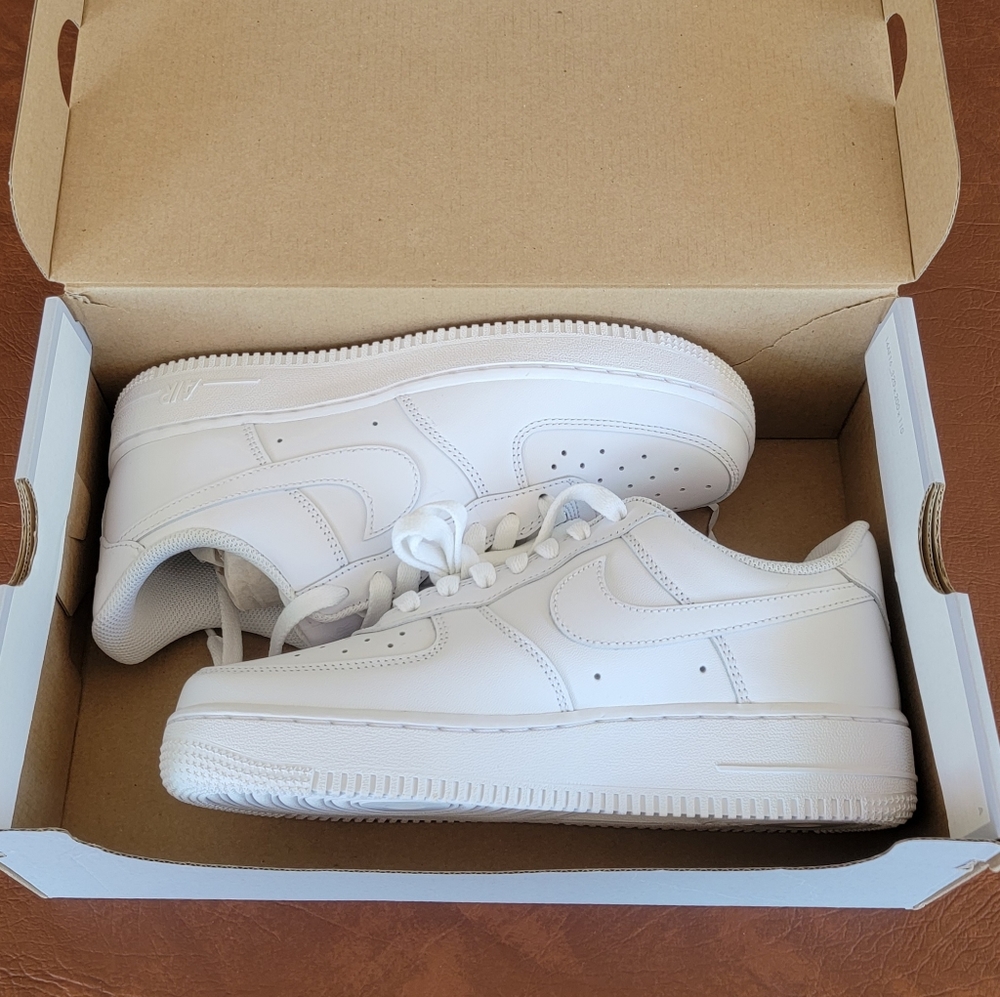 Nike Air Force 1 Size 8